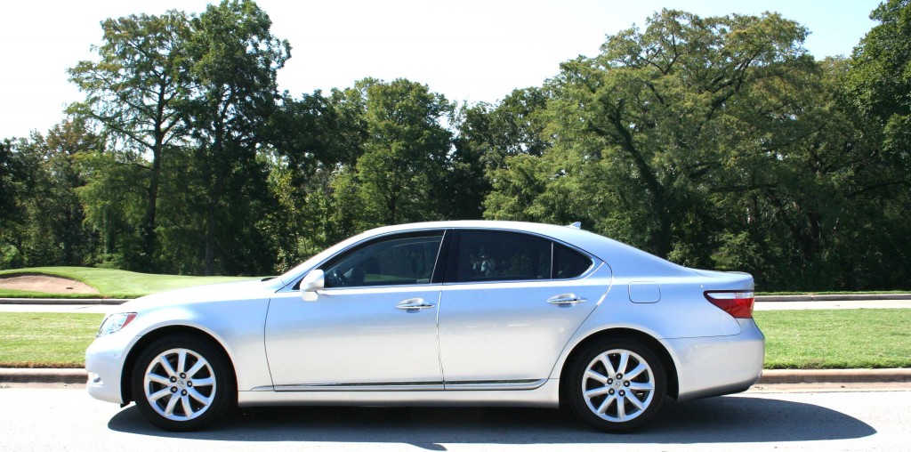 Luxury sport Lexus LS 460, 2007, only 23,000 miles! One owner.